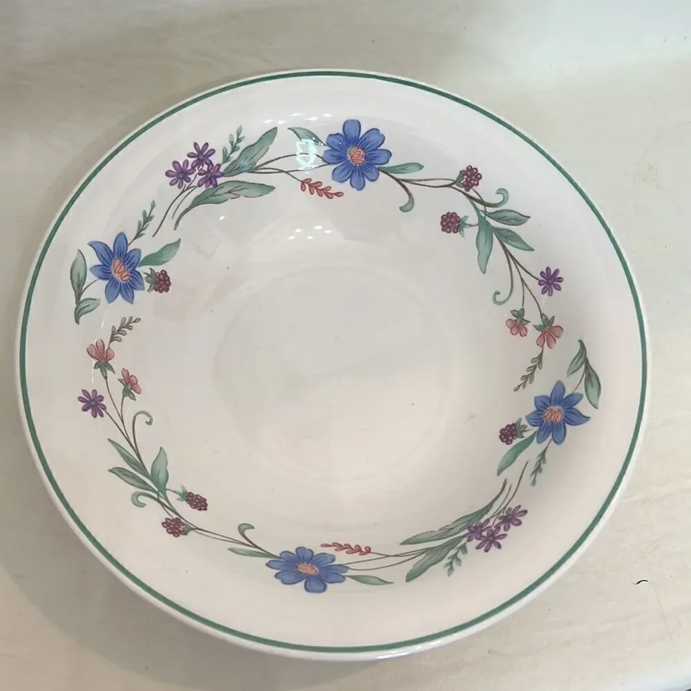 Oneida Ava Serving Bowl Floral Green Blue Pink Purple 9 1/4 Round X 2 1/2 Tall